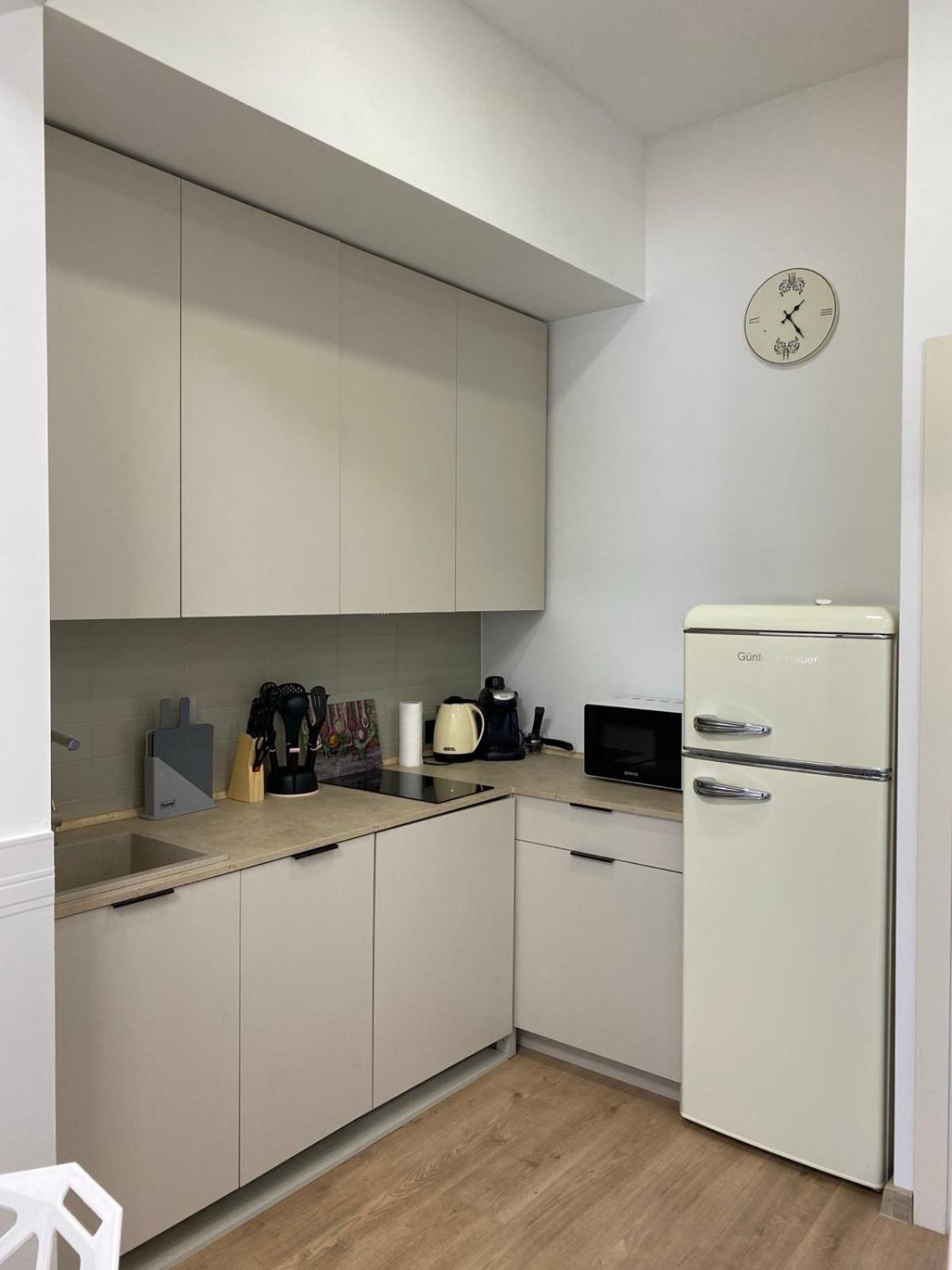3 Bedrooms Apartment On Nasypna 3 リヴィウ エクステリア 写真